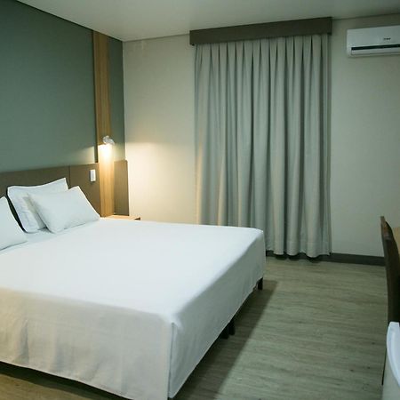 Bello Hotel Toledo  Zewnętrze zdjęcie