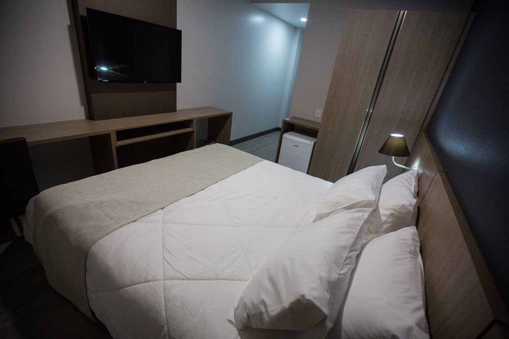 Bello Hotel Toledo  Zewnętrze zdjęcie