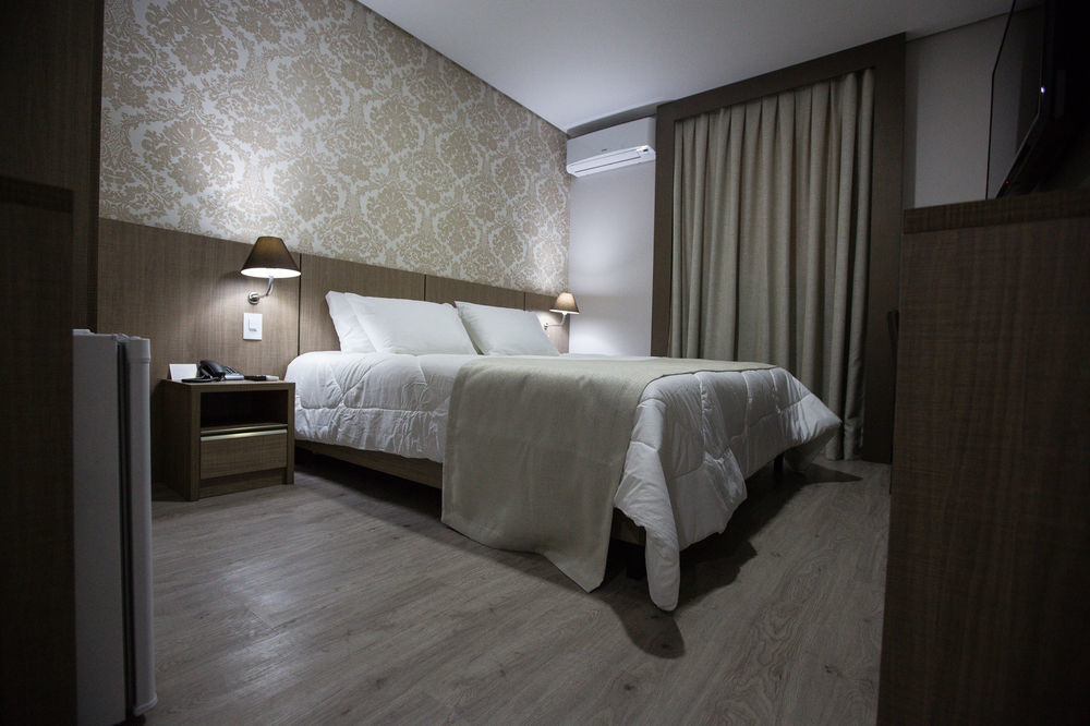 Bello Hotel Toledo  Zewnętrze zdjęcie